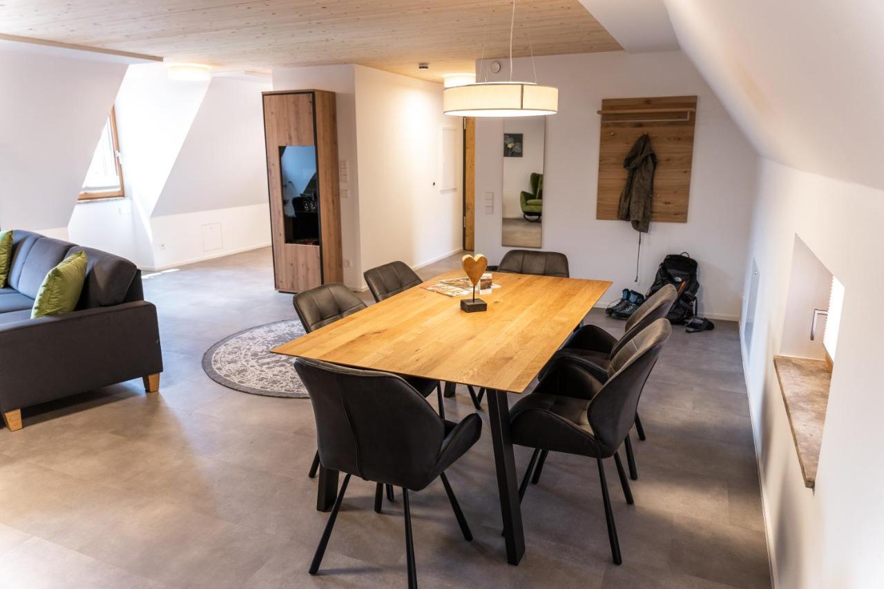 4 Apartments Im Hof By Gasthof Linde Albstadt Eksteriør bilde